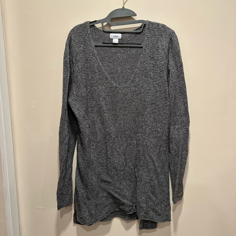 Old Navy Gray V-Neck Sweater Lightweight Knit